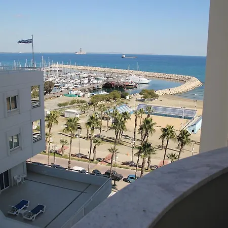 Four Lanterns Blue View Apartment